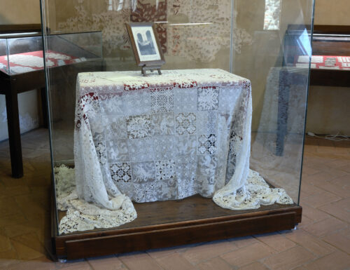 L’Isola Maggiore racconta una delle più antiche arti femminili con il Museo del Merletto