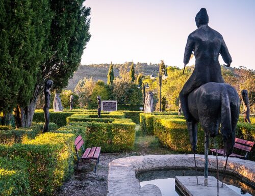 Torre Orsina, gioiello della Valnerina da scoprire seguendo le tracce dello scultore Aurelio De Felice