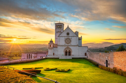Basilica d'Assisi: un'opera immortale di spiritualità e arte