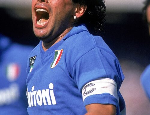 Il giorno di Maradona: al Curi esordio in una gara ufficiale in Italia, per Perugia-Napoli di Coppa